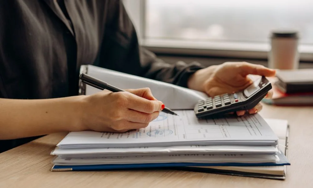 Calculating the cost of a $5,000 personal loan in Canada